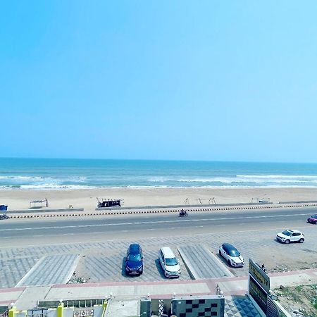 A Luxury Hotel - T - B - Suite Near Sea Beach And Temple - Fully Air Conditioned Hotel At Prime Location - Beach Front And Near Temple - Hygiene & Spacious Room - With Wifi- Restaurant- Lift- And- Parking - Best Hotel In Puri Eksteriør bilde